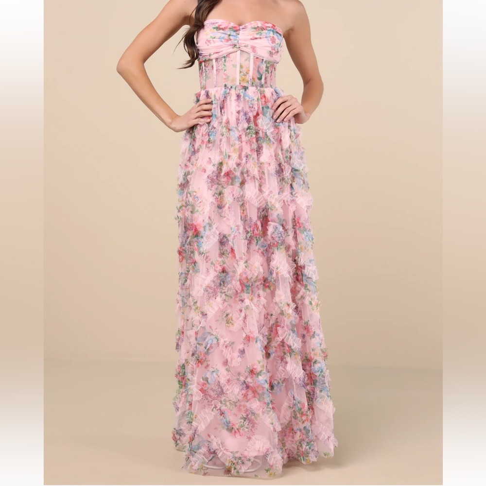 NWT Lulus floor length floral dress
